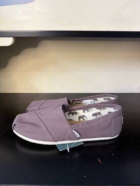 Toms Kids Slip-On Canvas Shoes in Mauve